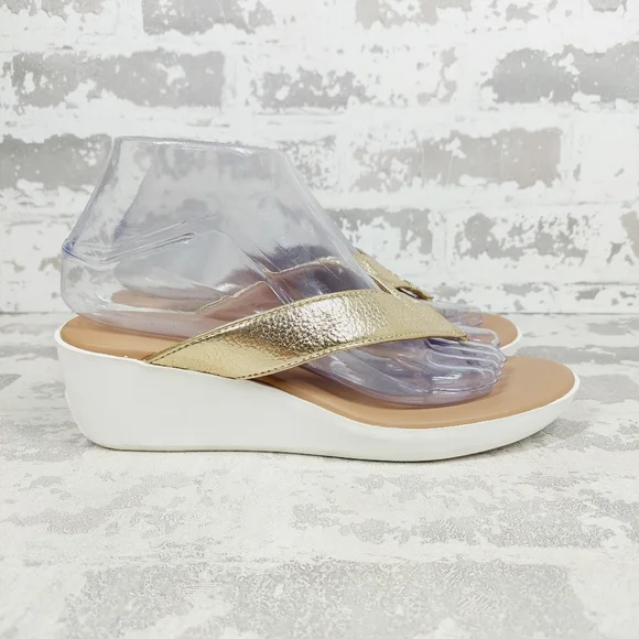 New Aerosoles Isha Gold Wedge Slip On Thong Sandal H997 - Picture 4 of 12